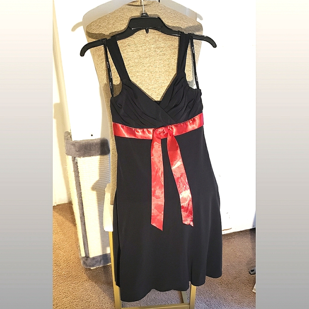 Black Sweetheart Mini Dress